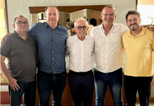 VEREADORES DE SANTA RITA DECLARAM APOIO À PRÉ-CANDIDATURA DE CÍCERO LUCENA AO GOVERNO DO ESTADO